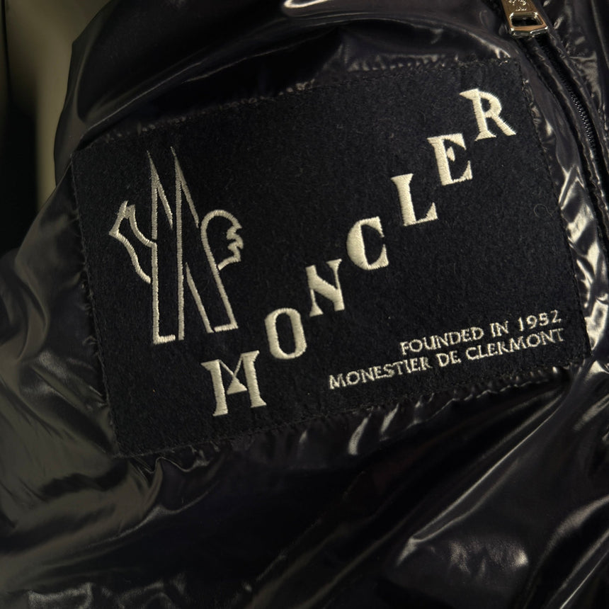 Moncler 'Baise' Nylon Down Jacket in Navy - Boinclo - Outlet Sale Under Retail