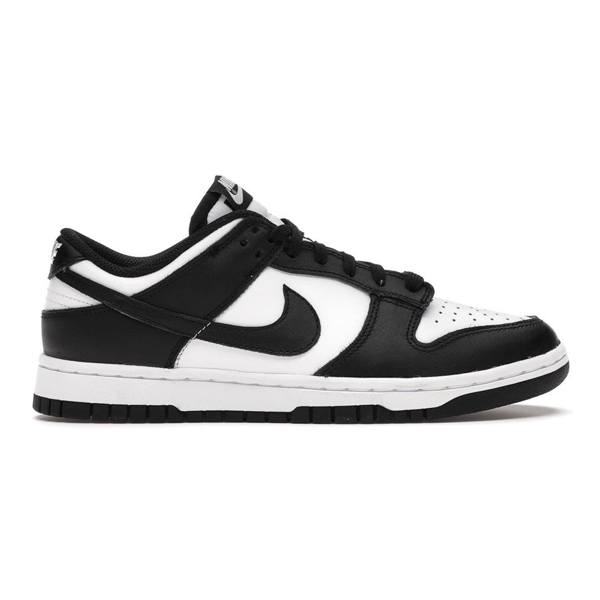 Color variation of Dunk Low Black & White Gs